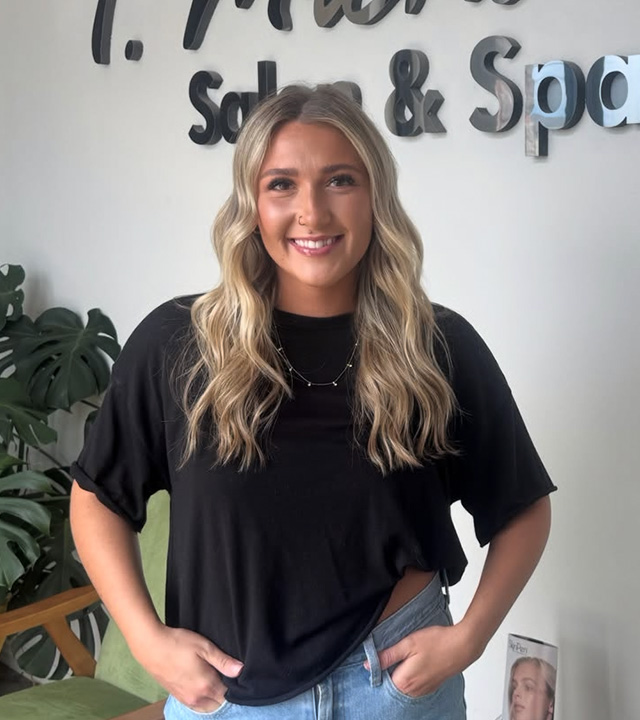 Addison Wortman, Stylist